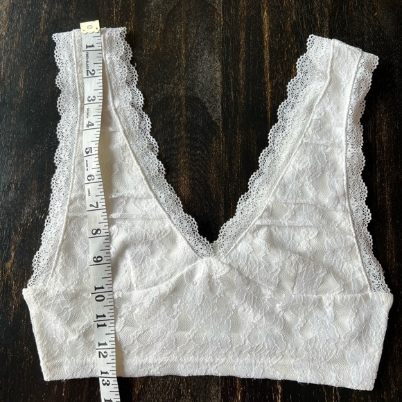 Shein White Lace Crop Top. Size XS - Picture 5 of 6